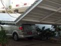 Kanopi Kantor Kecamatan di Banyuwangi Runtuh Timpa Mobil Dinas