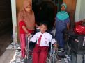 Fattan, Bocah Lumpuh asal Ponorogo yang Tetap Semangat Bersekolah