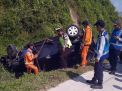 Pengemudi Mengantuk, Mobil Avanza Terguling di Tol Nganjuk-Madiun