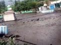 Banjir Lumpur Terjang Perkampungan di Lereng Gunung Ijen