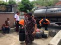 Kekeringan di Kota Blitar, Warga Digerojok 15 Ribu Liter Air Per Hari