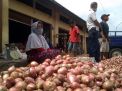 Cuaca Buruk Bikin Stok Bawang Merah di Probolinggo Minim