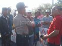 Tuntut PDAM, Warga Gelar Demo di Depan TPA Benowo