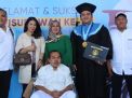 Mat Solar ‘Bajaj Bajuri’ Hadiri Wisuda Anaknya di ITS Surabaya
