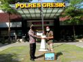 Polisi Bermanfaat dalam Karya Fotografi Peringati HPN 2020 di Gresik