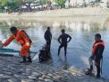 Satu dari Dua Pelajar SMP yang Tenggelam di Sungai Kalimas Ditemukan