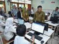 Pantau Persiapan UNBK, Komisi X DPR RI Kunjungi SMP di Surabaya