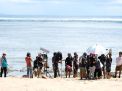 Mira dan Riri Rampungkan Syuting Film 'Kulari ke Pantai' di Banyuwangi