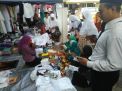 Jelang Haji, Penjual Pernak-pernik di Ponorogo Raup Untung Melimpah 