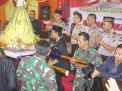 Warga Pacitan Kado Polisi Tumpeng Raksasa di Hari Bhayangkara