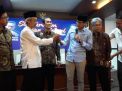 Kunjungi Muhammadiyah Jatim, Sandiaga Uno Diberi Duit Rp 7,7 Juta 