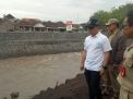Bupati Anas Tinjau Empat Daerah Terdampak Banjir