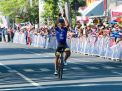 Pebalap Indonesia Aiman Cahyadi Juara Etape 2 Tour de Banyuwangi Ijen
