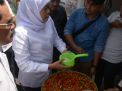 Kelangkaan Gula dan Cabai di Jatim, Ini Langkah Gubernur Khofifah