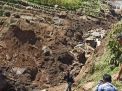 Tebing Longsor di Dayakan Ponorogo Juga Akibatkan 60 Warga Terisolir