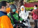 Rentan Terpapar Corona, Ojek Online di Surabaya Disemprot Disinfektan