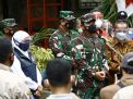 Tinjau 2 Posko PPKM Mikro di Surabaya, Panglima TNI: Sudah Maksimal