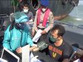 Sasar Nelayan dan ABK, Ditpolairud Polda Jatim Buka Gerai Vaksinasi Apung 