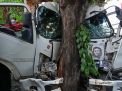 Tabrakan Beruntun 10 Kendaraan di Gresik, Sopir Dump Truk Terjepit
