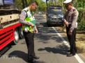 Naik Sepeda Angin, Mesenun Tewas Ditabrak Mobil Panther 
