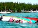 Perahu Wisatawan Terbalik di Pantai Bawean Gresik, 4 Orang Pingsan