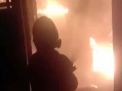Toko Sembako Pasar Baru Kota Probolinggo Hangus Terbakar