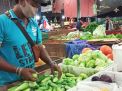 Jadi Jujukan Pedagang Pasar, Stok Buah Mentimun di PIOS Tetap Tersedia
