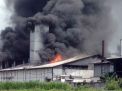 Pabrik Tepung di Kabupaten Mojokerto Terbakar, Warga Dengar Suara Ledakan Keras