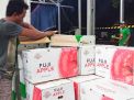 Pedagang PIOS Sediakan Apel Impor Aneka Merek untuk Memudahkan Pembeli