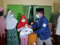 Sisir Warga Miskin dan Anak Yatim, jatimnow.com Bagikan Puluhan Paket Sembako
