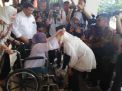 Tiba di Bandara Juanda, Khofifah-Emil Disambut Penyandang Difabel