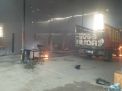 Tumpukan Kasur Spon Senilai Rp 300 Juta di Pandaan Habis terbakar