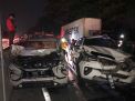 Foto: Ngerinya Kecelakaan Beruntun Lima Kendaraan di Tol Sidoarjo
