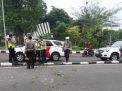 Mobil Innova Tabrak Taman Pelangi Surabaya