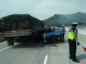 Pikap Tabrak Tronton di Tol Pandaan-Malang, Dua Orang Terluka