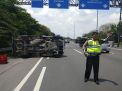 Tiga Mobil Kecelakaan di Tiga Titik Jalan Tol Surabaya dan Sidoarjo