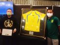 Mengenal Dinar Wahyu, Pemenang Lelang Jersey Persebaya Milik Mat Halil
