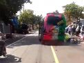 Mobil Angkutan Umum yang Tabrak Polantas Terobos Operasi Prokes