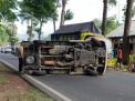 Mobil Pikap asal Malang Terguling di Banyuwangi, Pengemudi Terluka