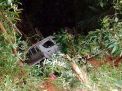 Mobil Rombongan Pengiring Pengantin Terjun ke Jurang, 3 Orang Tewas
