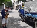 Pilihan Pembaca: Pensiunan Guru Jadi Musisi Jalanan hingga Belasan Rumah Rusak