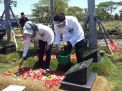 Sebelum Mendaftar ke KPU, Machfud Arifin Ziarah ke Makam Orangtuanya