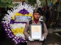 Jenazah Satu Siswa Brimob Tersambar Petir Disambut Tangis Keluarga
