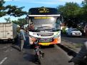 Viral Pemotor Hadang Bus Lawan Arus di Gresik