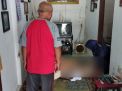Perempuan Bermukena Ditemukan Tewas dalam Rumah