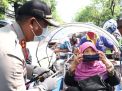 Cegah Corona, Polres Tulungagung Bagikan Ribuan Masker Gratis