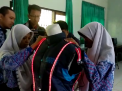 Rompi Untuk Penyandang Tuna Netra dari Pelajar SMP di Ponorogo