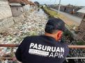 Kapan Tumpukan Sampah di Sungai Tambak Lekok Pasuruan Diatasi?