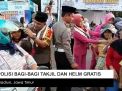 Video: Polisi di Madiun Bagi-bagi Takjil dan Helm Gratis