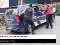 Video: Polisi di Magetan Punya Tim Khusus Dorong Mobil